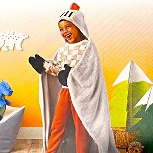Oeko-Tex Pillowfort Knight Hooded Blanket Built In Mitts 40 in x 50in